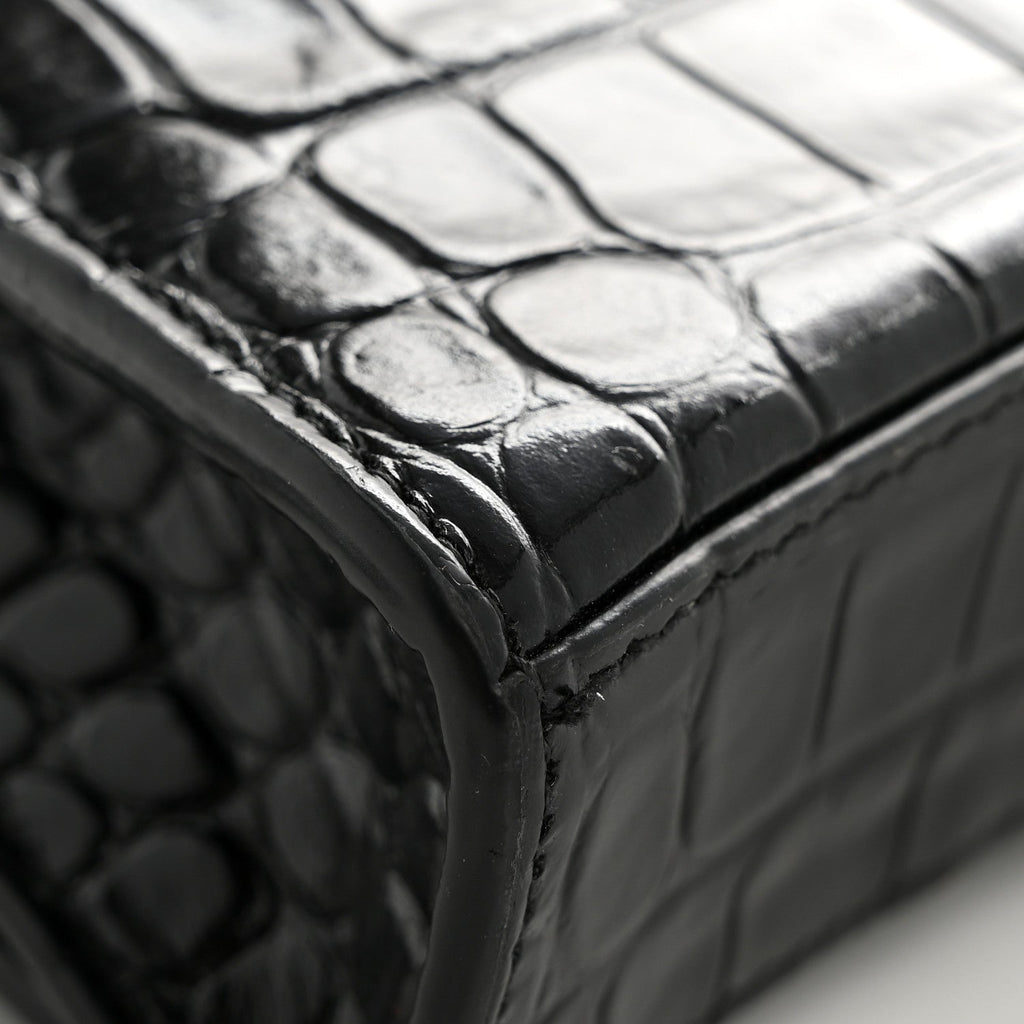 Shiny Calfskin Monochrome Crocodile Embossed Hourglass Chain Bag Black