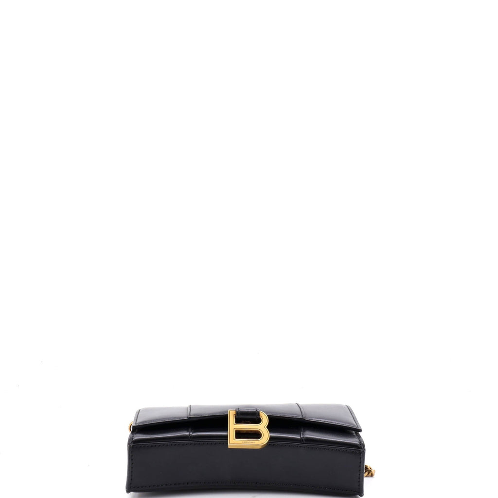 Hourglass Chain Wallet Leather