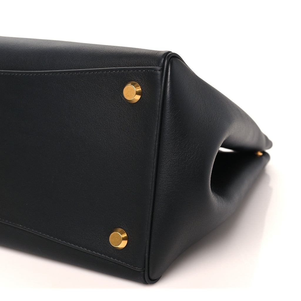 Smooth Calfskin Hampton Carry All Bag Black